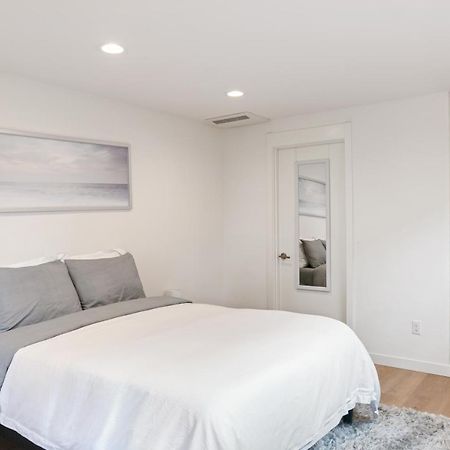 סיאטל Modern Apartment Near Light Rail מראה חיצוני תמונה